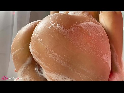 ❤️ Brunette Masturbates Pussy com Vibrador para Orgasmo Intenso no Chuveiro ❤ Sexo vídeo em pt-br.epicpornvideos-com.ru ☑