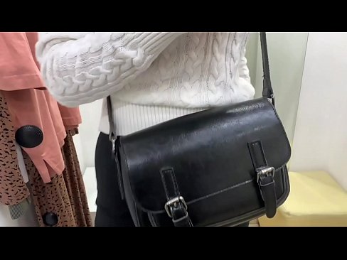 ❤️ Masturbação pública da jovem cadela FeralBerry com um dildo no provador ❤ Sexo vídeo em pt-br.epicpornvideos-com.ru ☑